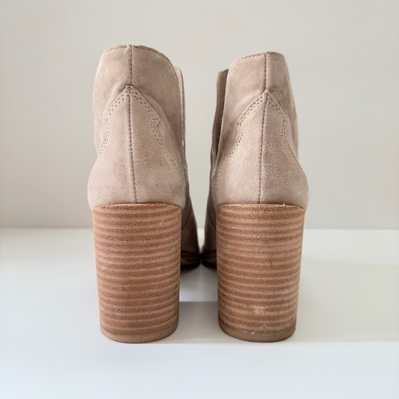 Steve Madden Beige Heeled Boots - Picture 4 of 6